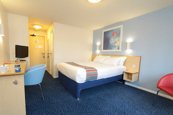 Travelodge Northampton Upton Way 部屋 写真